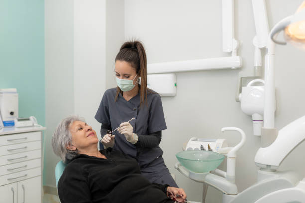 Best Emergency Broken Tooth Repair in Astia, OR